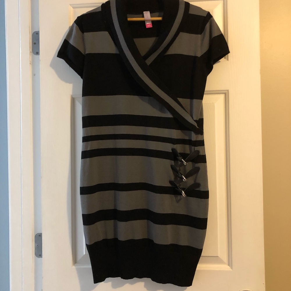 Short sleeve striped sweater dress